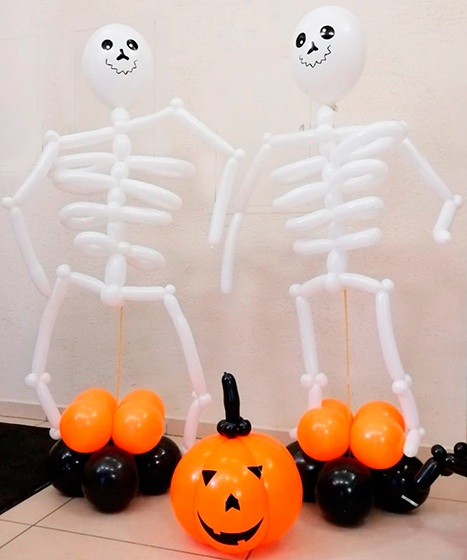 №8.46 Оформление шарами на Хэллоуин 3500руб.: два скелета и тыква 