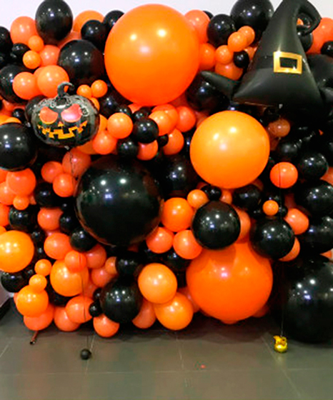 №8.58 Фотозона из шаров на Хэллоуин от 2200р/м.кв. Цвет шаров можно изменить