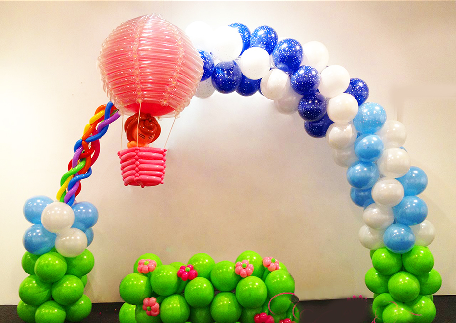 №6.28 Оформление шарами на выпускной в детском саду 9900 руб., 5 метров. Цвет и количество шаров можно изменить